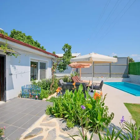 Aloanda Holiday House With Swimming Pool * フェティエ
